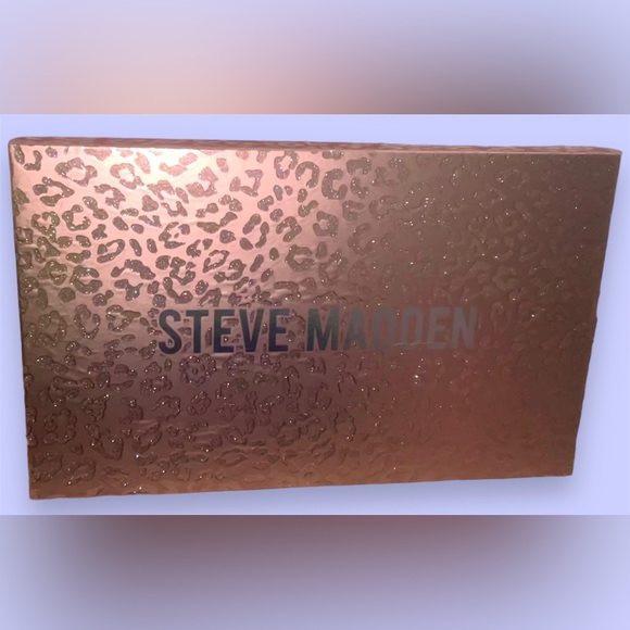 Steve Madden Black Beanie & Scarf Gift Set (NIB) - Picture 2 of 7